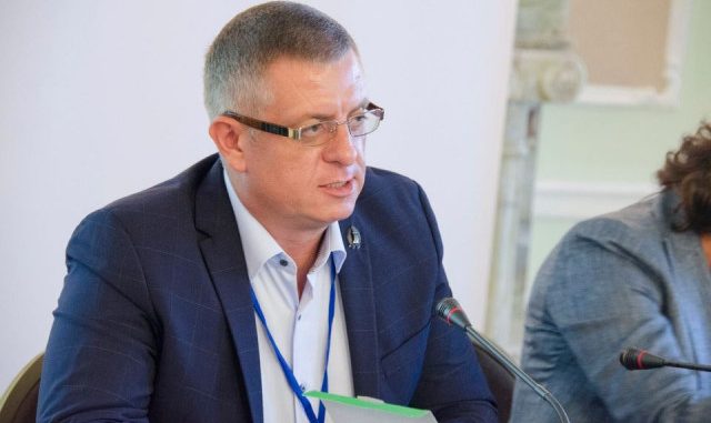 Надання дозволів на обшуки адвокатів має ґрунтуватися на деталізованих відомостях – член РАмК Володимир Клочков